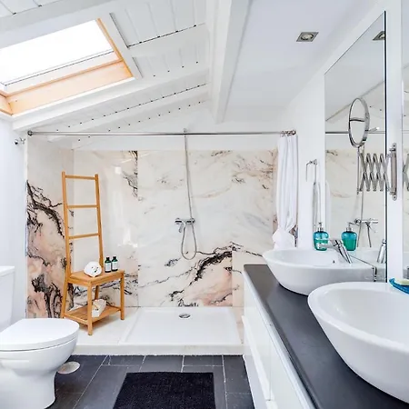 Pensionat Home, By Julieta Penafiel