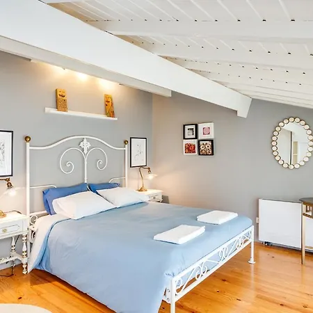 Gasthuis Home, By Julieta Penafiel