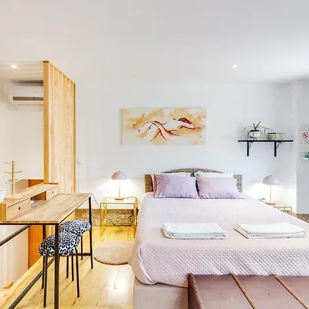 Pensionat Home, By Julieta