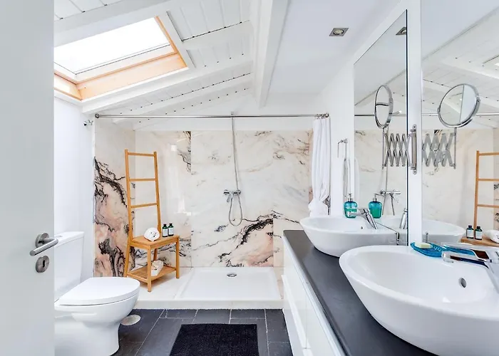 Pensionat Home, By Julieta Penafiel