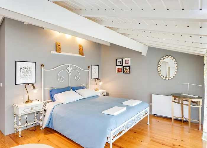 Gasthuis Home, By Julieta Penafiel